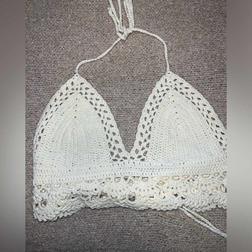 Lulu’s crochet halter